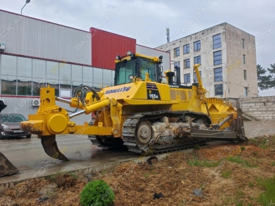 Komatsu D155A-6 [4]