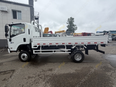 Isuzu Elf [1]