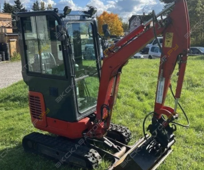Komatsu PC16R-3 [1]