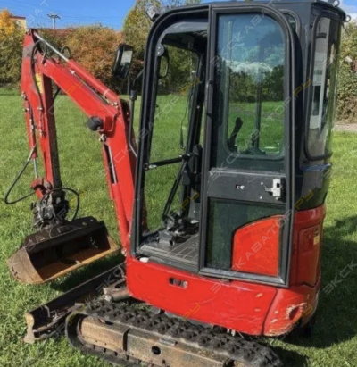 Komatsu PC16R-3 [3]