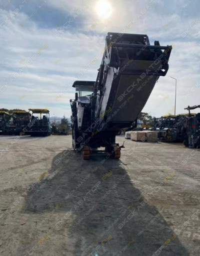 Wirtgen W 200 F [2]