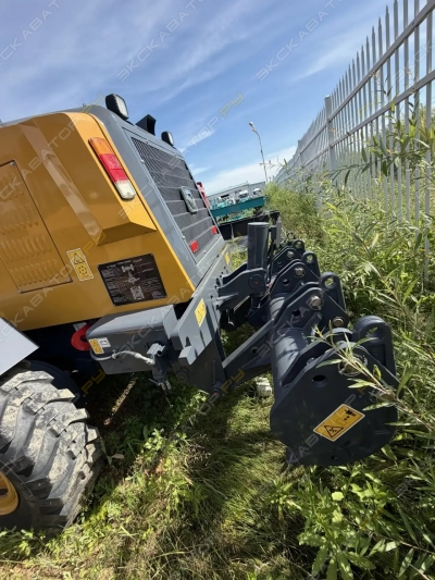 XCMG GR215A [2]