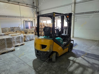 Komatsu FD18T-20 [2]