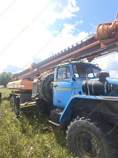 Стройдормаш БМ-811М на базе Урал [2]