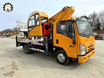 Isuzu Elf [0]
