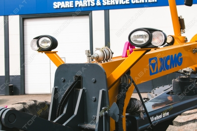 XCMG GR215A [3]