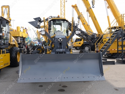 XCMG GR2205AT [2]