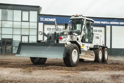 XCMG GR256 [1]