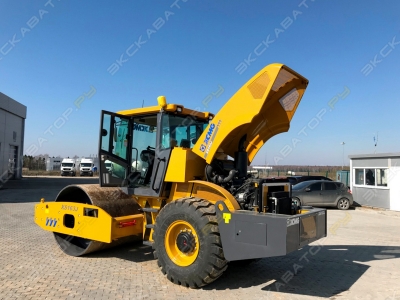 XCMG XS163J [2]