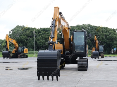 Sany SY135C [2]