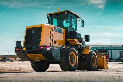 XCMG LW330RU [4]