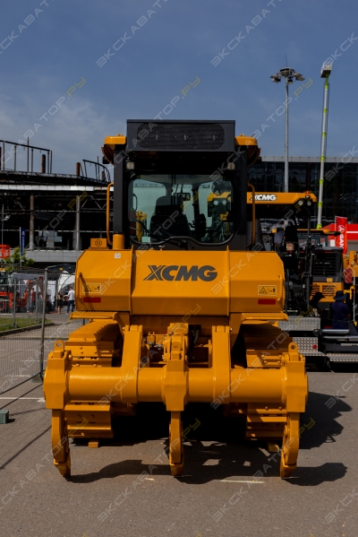 XCMG D5AT [3]