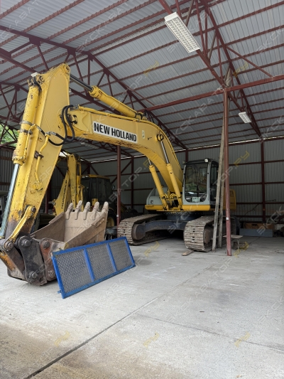 New Holland E385 [0]