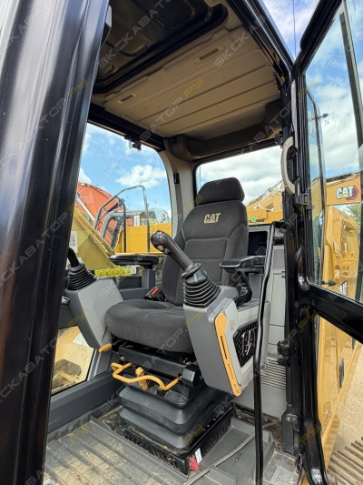 Caterpillar 320 [2]