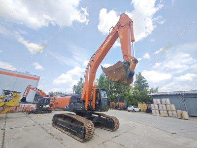 Hitachi ZX330-5A [1]