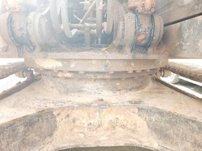 Hitachi ZX330-5A [3]