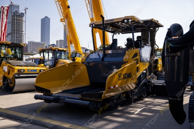 XCMG RP905S [1]
