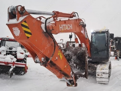 Hitachi ZX300-5A [1]