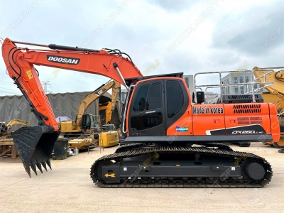 Doosan DX260LCA [2]