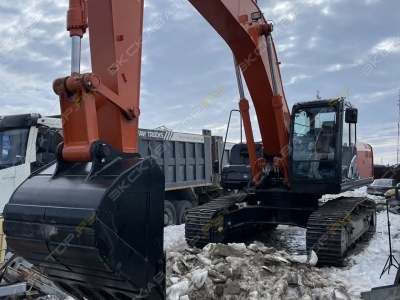 Hitachi ZX330-5A [1]