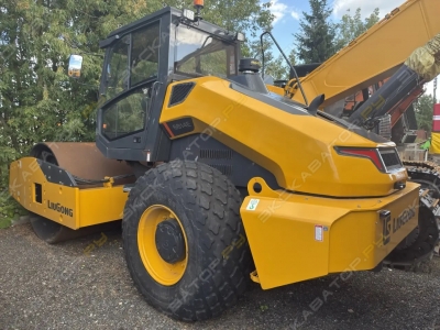 LiuGong CLG6614E [1]
