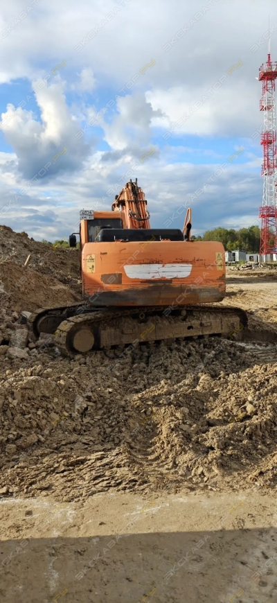 Doosan SOLAR 225NLC-V [2]