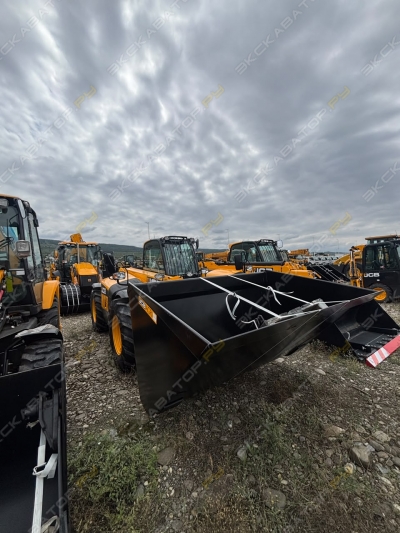 JCB 541-70 AG+ [1]
