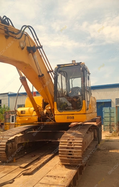 Komatsu PC200-7 [1]