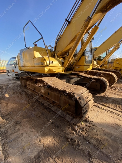 Komatsu PC200-7 [4]