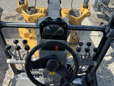 SEM 922F AWD [3]