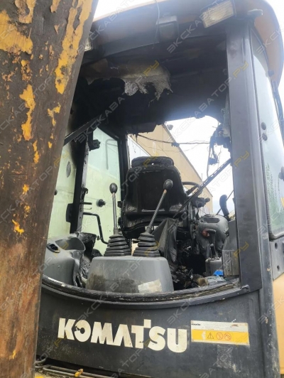 Komatsu WB93S-5 [3]