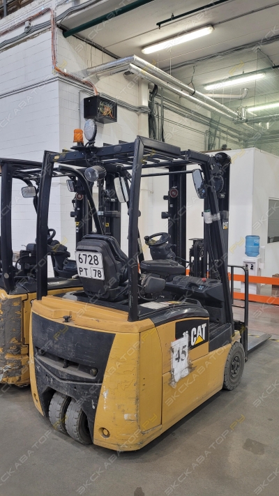 Caterpillar EP16CPNT [2]