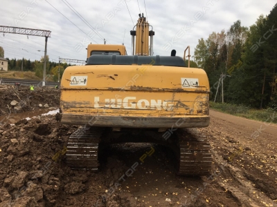 LiuGong CLG220LC [1]
