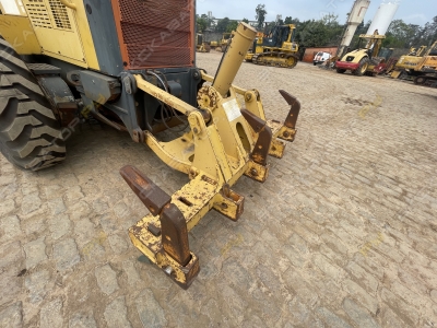 Komatsu GD555-3C [1]