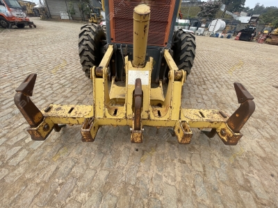 Komatsu GD555-3C [2]