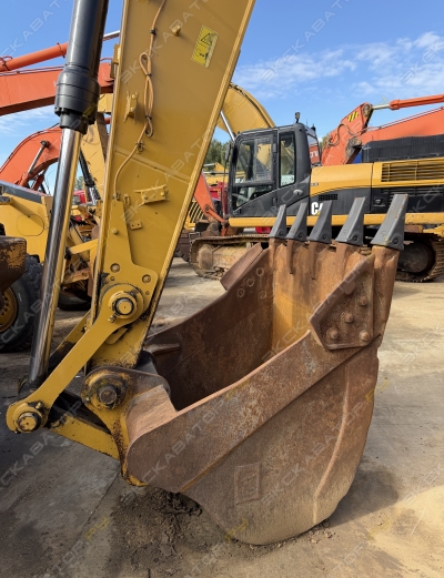 Caterpillar 320 [3]