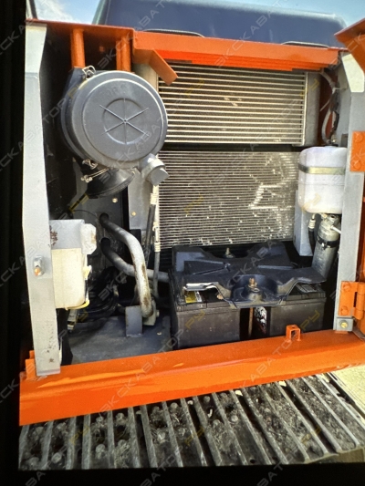 Hitachi ZX120 [3]