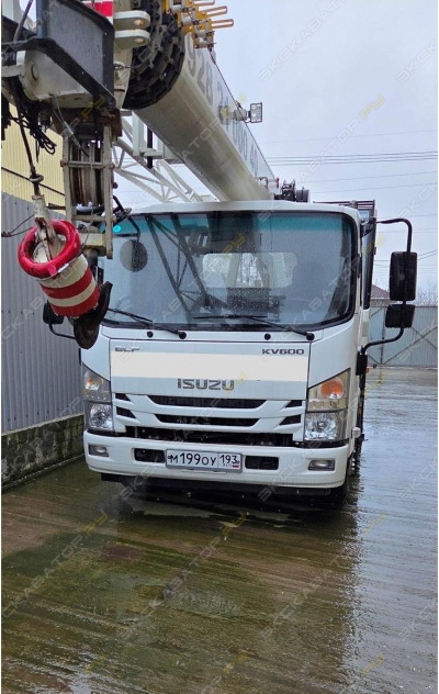 Isuzu Elf [0]