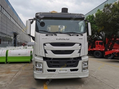 Isuzu Giga [1]