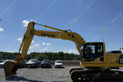 Komatsu PC220 [2]