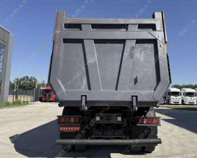 Sitrak C7H 8x4 [3]