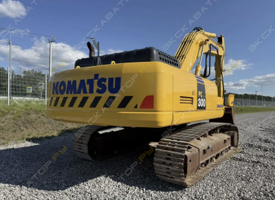 Komatsu PC300-8 [1]