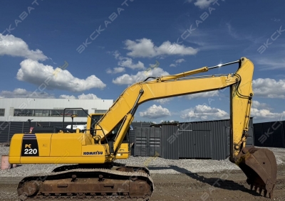Komatsu PC220-8 [0]