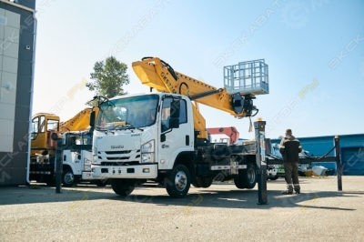 Isuzu Elf (автогидроподъемник) [0]