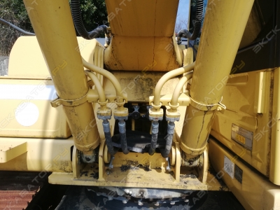 Komatsu PC200-8 [3]