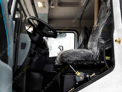 Shacman SX5318GJB6T326 [5]
