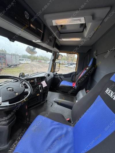 Renault Kerax 440.42 8х4 [1]