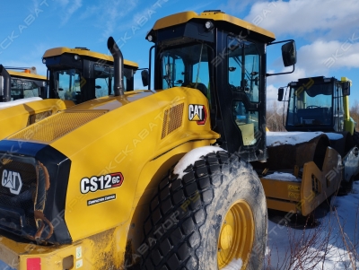 Caterpillar CS12GC [2]