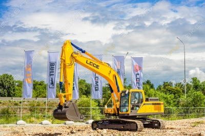 LGCE (SDLG) E6255F [1]