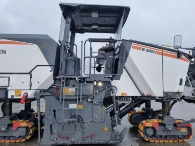 Wirtgen W 200 F [4]
